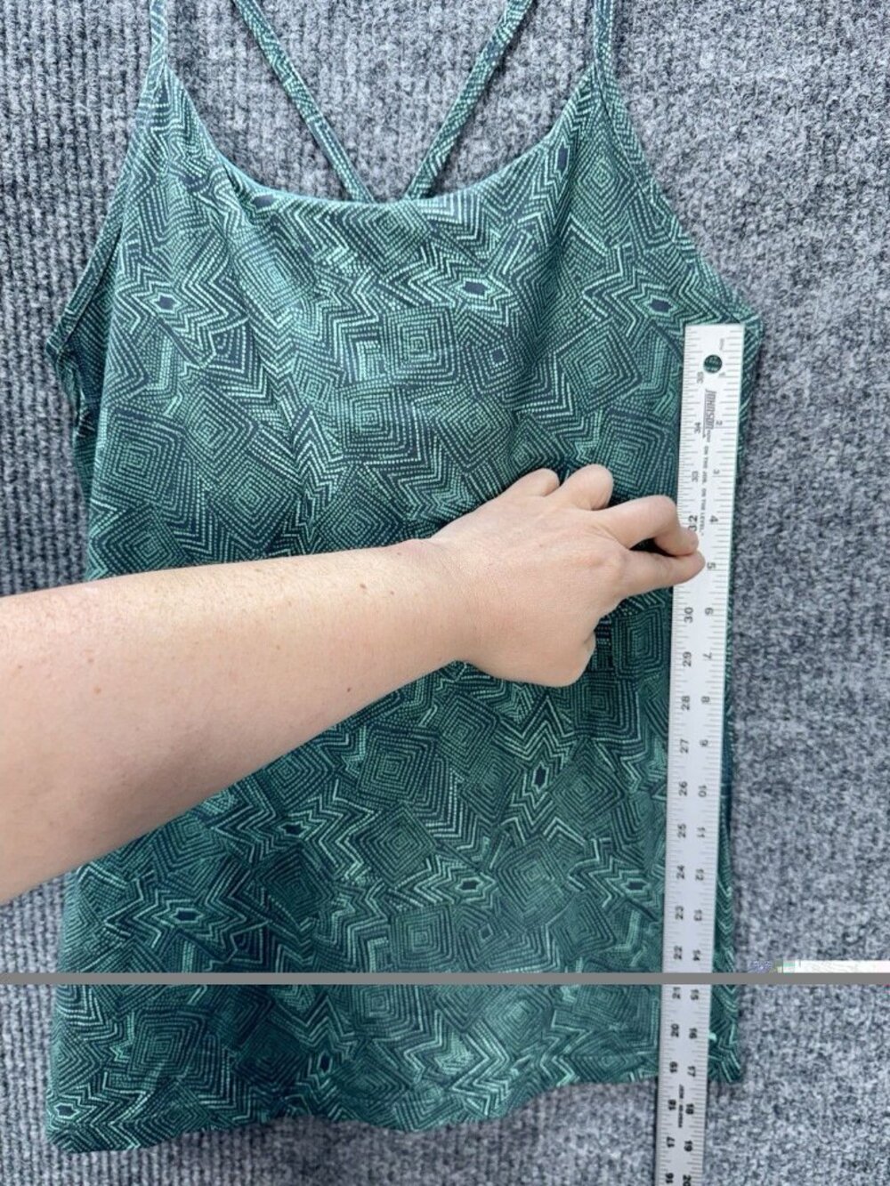 Patagonia Cross Beta Tank Top Womens XL Slim Fit Teal Green Shelf Bra Yoga 23490 - Picture 9 of 10